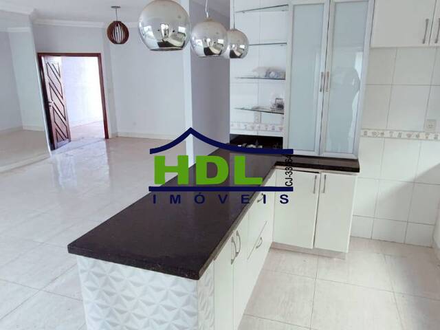 Casa para Venda em Hidrolândia - 4